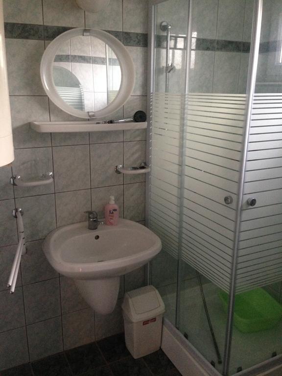 Otto Nyaralo Villa Révfülöp Exteriör bild